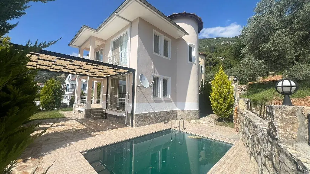 Home in Uzumlu